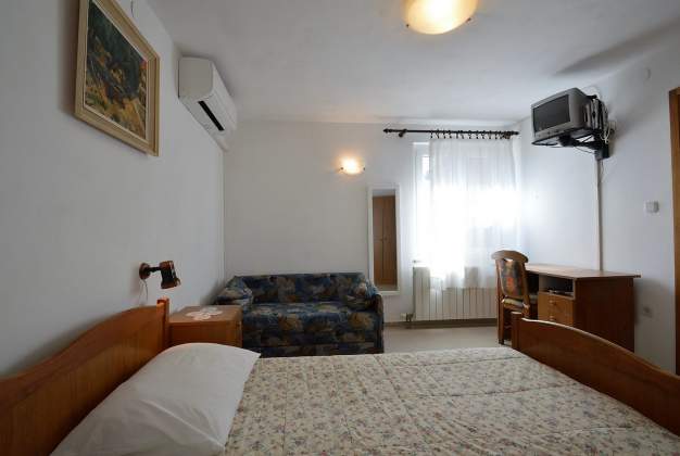 Apartment Rahela 3, for two people near the Boycic Beach, Mali Losinj