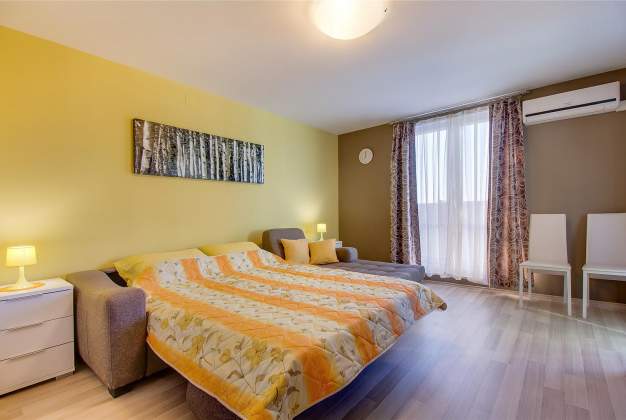 Studio Rea, quiet location near the center, Mali Lošinj
