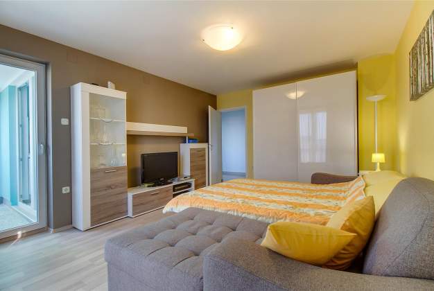 Studio Rea, quiet location near the center, Mali Lošinj