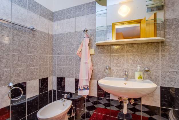Amalija 1 - Romantic apartment for two in Mali Lošinj near the beach