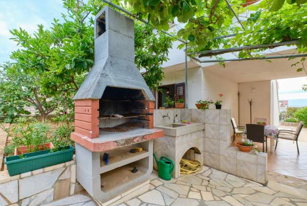 Apartment Rosa 2, quiet accommodation for two people, Mali Lošinj