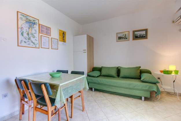 Apartmaji Rovenska 1 - Veli Lošinj, Hrvaška