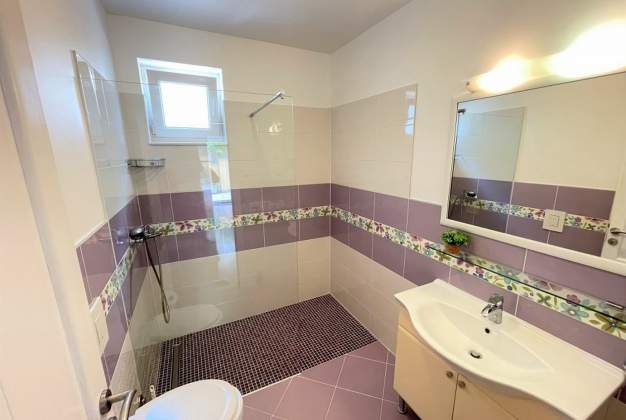 Apartment Ruža 1, Spacious stay near the beach, Mali Losinj