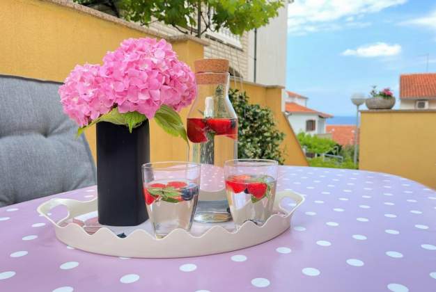 Apartment Ruža 1, Spacious stay near the beach, Mali Losinj