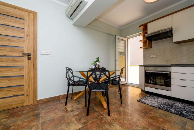 Apartman Ruža 3, Prostran, luksuzan smještaj s jacuzzijem, Mali Lošinj 
