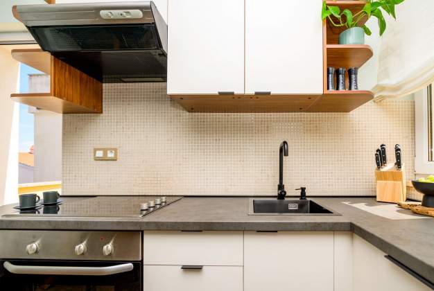Apartman Ruža 3, Prostran, luksuzan smještaj s jacuzzijem, Mali Lošinj 