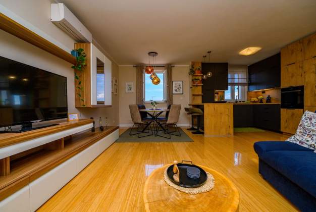 Apartment Tina 1, Spacious, Newly Renovated Apartment in Mali Lošinj