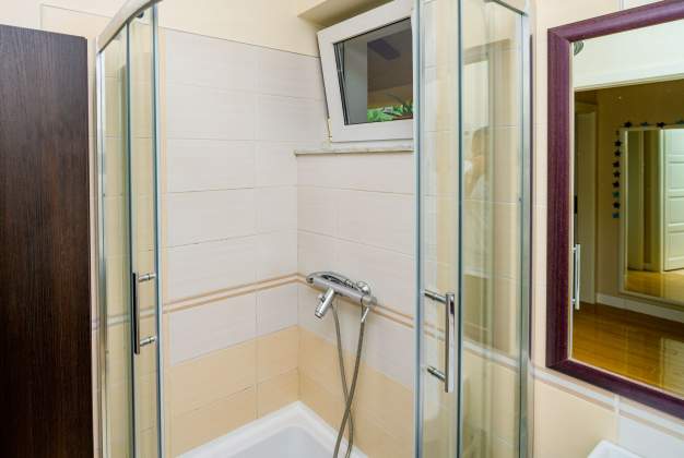 Apartment Tina 1, Spacious, Newly Renovated Apartment in Mali Lošinj