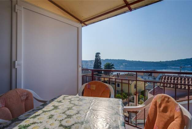Apartment Ružica 1, accommodation for 4 people, near the sea, Mali Lošinj
