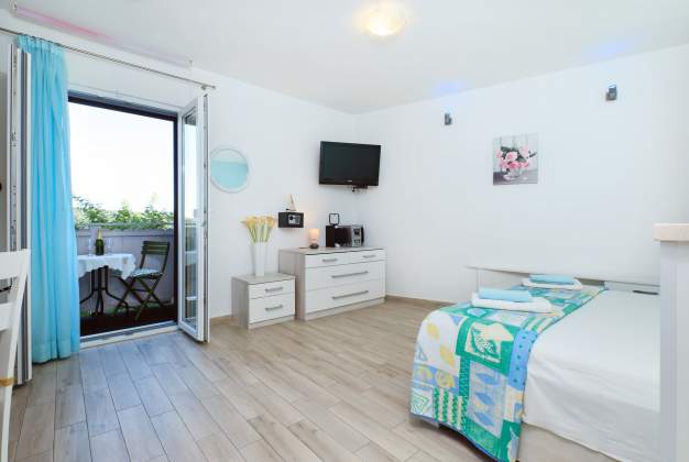 Apartma Sandra 2 balkon s pogledom na morje, Mali Lošinj – 1