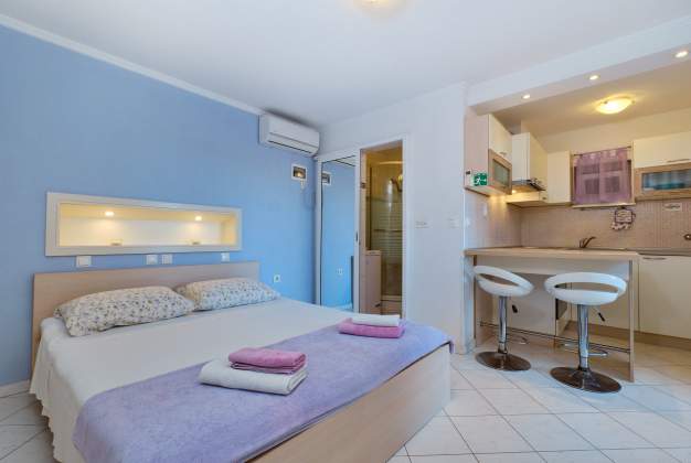 Apartma Sandra 1 v bližini plaže Kadin, za dve osebi, Mali Lošinj – 1