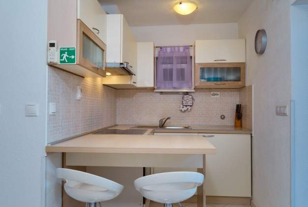 Apartma Sandra 1 v bližini plaže Kadin, za dve osebi, Mali Lošinj – 7