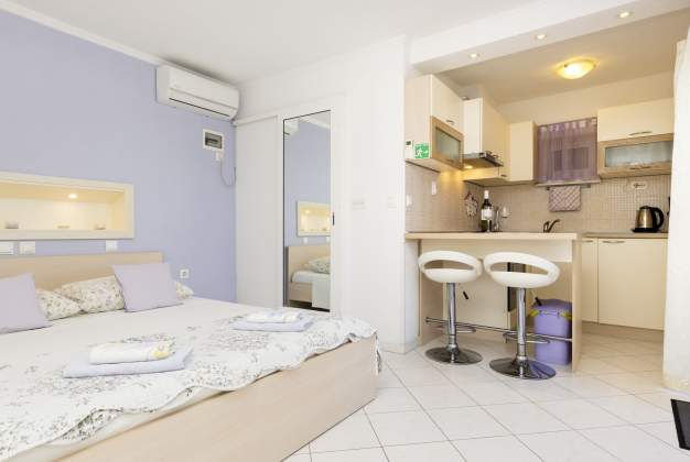 Apartment Sandra 2 near Kadin beach, for two people, Mali Lošinj