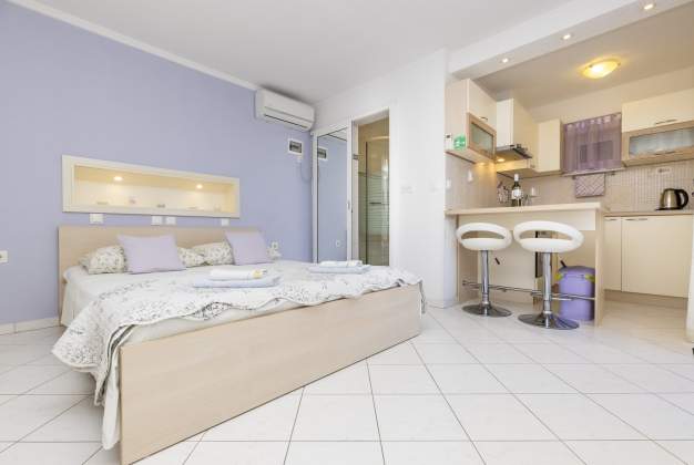 Apartment Sandra 2 near Kadin beach, for two people, Mali Lošinj