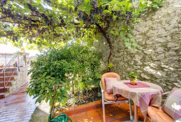 Apartment Sandra 2 near Kadin beach, for two people, Mali Lošinj