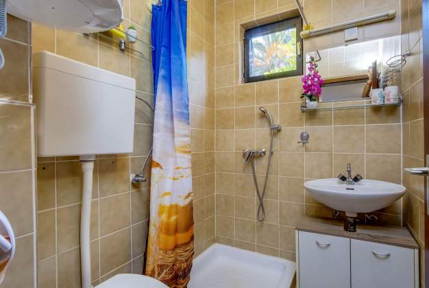 Apartment Slavicek 1 comfortable accommodation near the sea Artatore, Mali Lošinj
