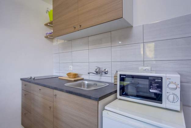 Apartment Slavicek 3 near the beach and nature of Artatore, Mali Lošinj