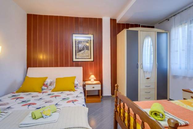 Apartment Slavicek 3 near the beach and nature of Artatore, Mali Lošinj