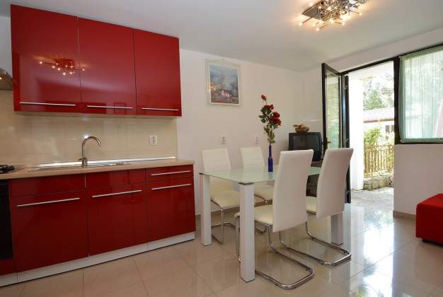 Apartment Sofija 1 comfortable accommodation by the sea in Artatore, Lošinj
