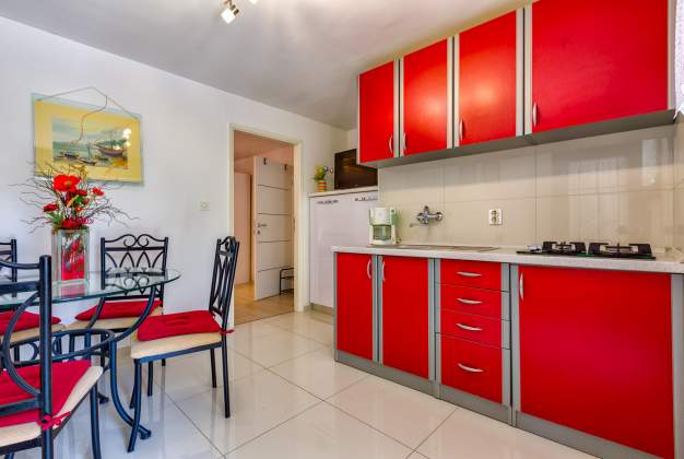 Ferienwohnung Sofija 2 miran odmor blizu mora u Artatorama, Lošinj