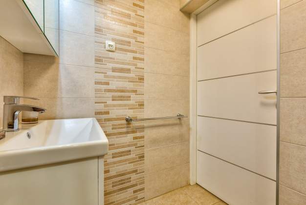 Ferienwohnung Sofija 2 miran odmor blizu mora u Artatorama, Lošinj