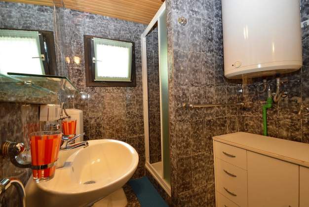 Apartment Sofija 3 a peaceful family retreat in Artatore, Lošinj