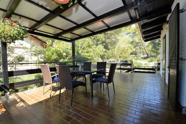 Apartment Sofija 3 a peaceful family retreat in Artatore, Lošinj