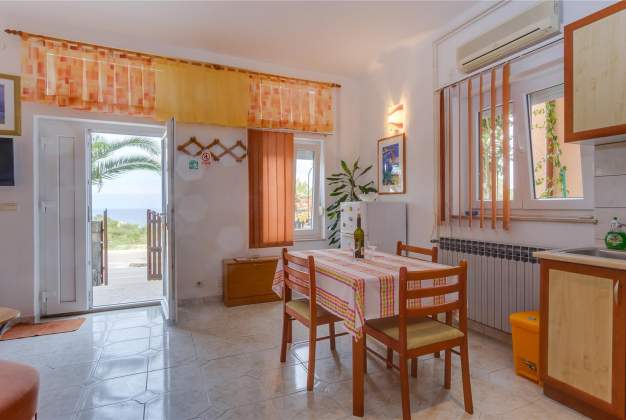 Amalija 4 - Romantični apartman za dvoje u Malom Lošinju blizu plaže
