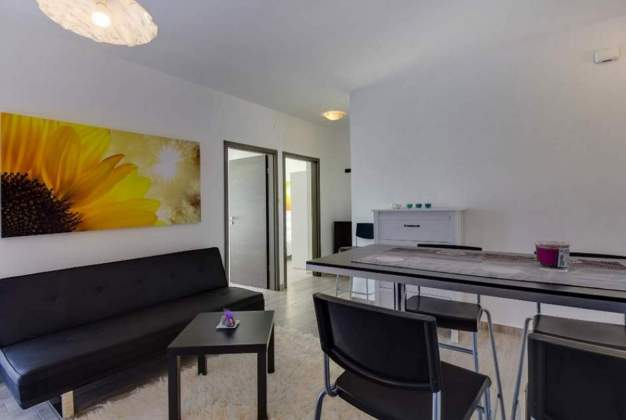 Apartment Sunshine 1 for 4 people near Čikat Bay, Mali Lošinj