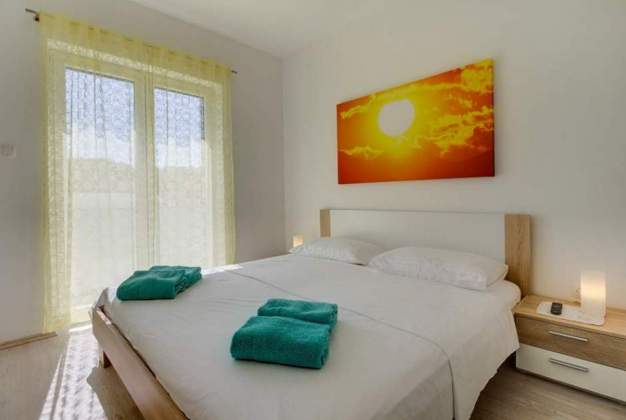 Apartment Sunshine 1 for 4 people near Čikat Bay, Mali Lošinj