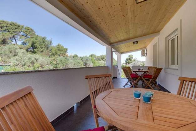 Apartment Sunshine 1 for 4 people near Čikat Bay, Mali Lošinj