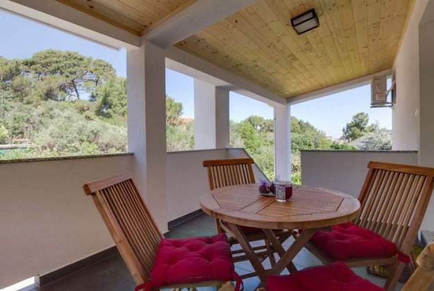 Apartment Sunshine 2 - Mali Losinj, Croatia