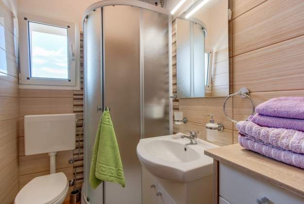 Apartment Tena 1 comfort in nature for 4 people, Veli Lošinj
