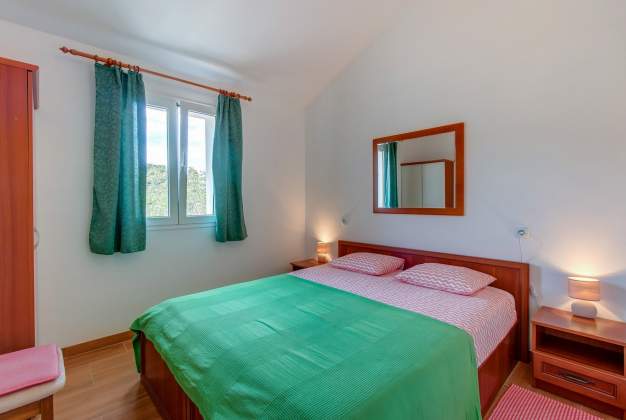 Apartment Tena 1 comfort in nature for 4 people, Veli Lošinj