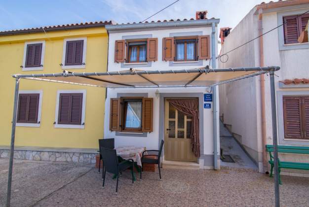 Apartment Tereza 1 cozy seaside retreat in Punta Križa, Cres