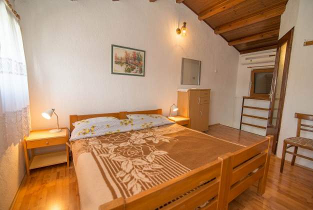Apartment Tereza 1 cozy seaside retreat in Punta Križa, Cres