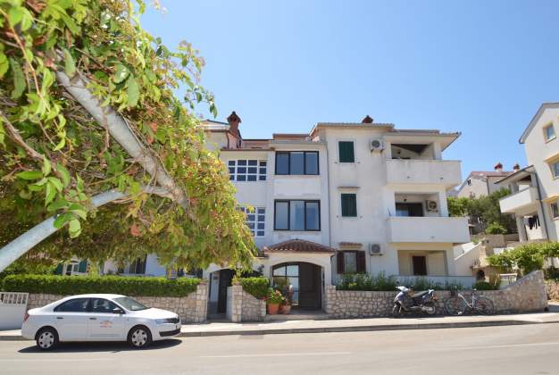 Apartman Tia 1 - u blizini plaže Sveti Martin za 3 osobe Mali Lošinj