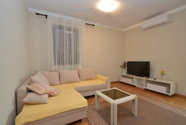 Apartma Tia 2 - blizu plaže Sveti Martin za 3 osebe, Mali Lošinj, Hrvaška.