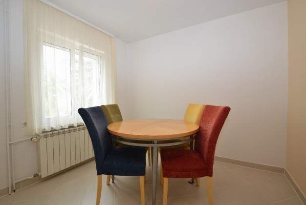 Apartment Ana 1 comfortable vacation near the beach, Mali Lošinj