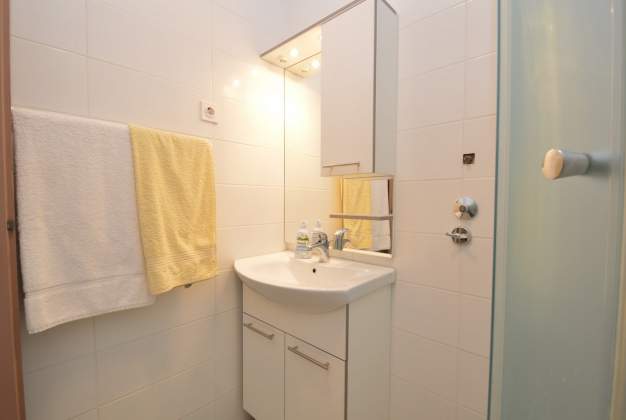 Apartment Ana 1 comfortable vacation near the beach, Mali Lošinj