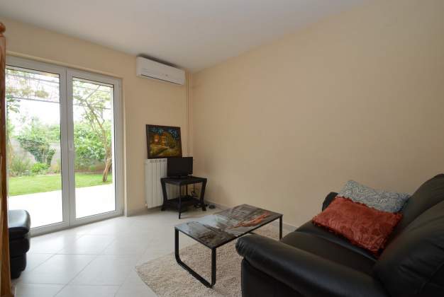 Apartment Ana 1 comfortable vacation near the beach, Mali Lošinj