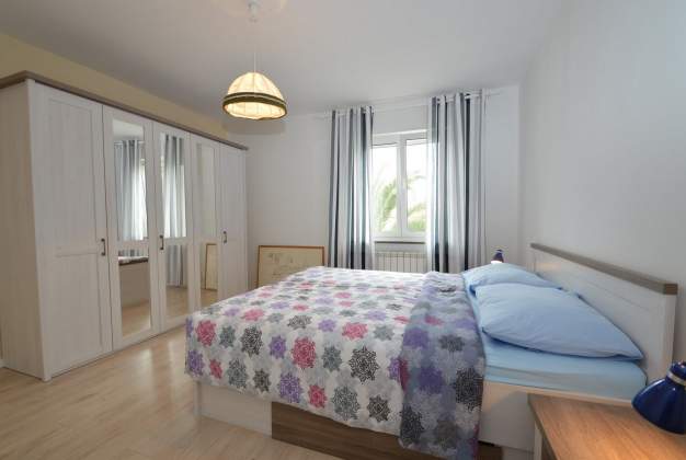 Apartment Ana 1 comfortable vacation near the beach, Mali Lošinj