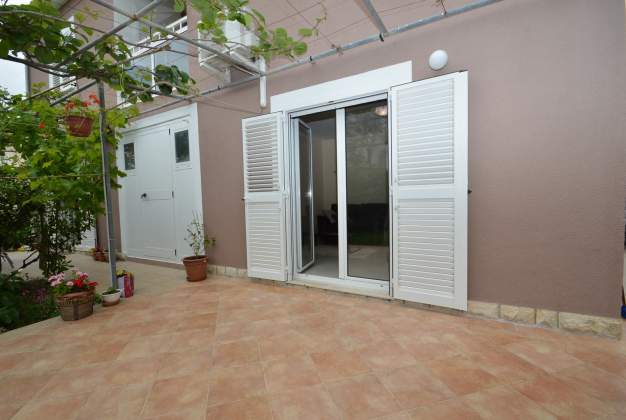 Apartment Ana 1 comfortable vacation near the beach, Mali Lošinj