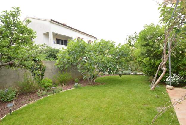 Apartment Ana 1 comfortable vacation near the beach, Mali Lošinj