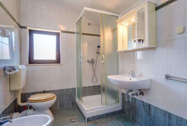 Apartment Anamarija 1, for 6 people, terrace overlooking the sea, Mali Lošinj