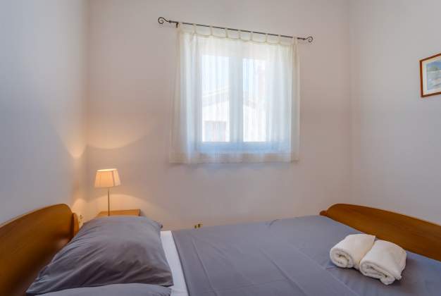 Apartment Anamarija 1, for 6 people, terrace overlooking the sea, Mali Lošinj