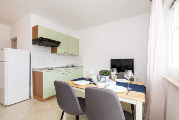 Apartment Vila Čikat 2 -Mali Losinj, Croatia