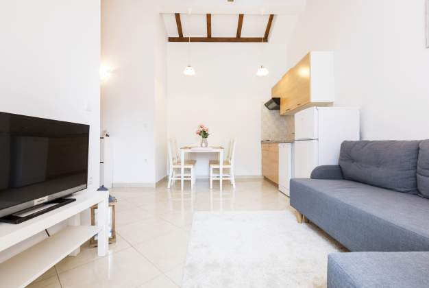 Apartmaji Vila Čikat 4 - Mali Lošinj, Hrvaška