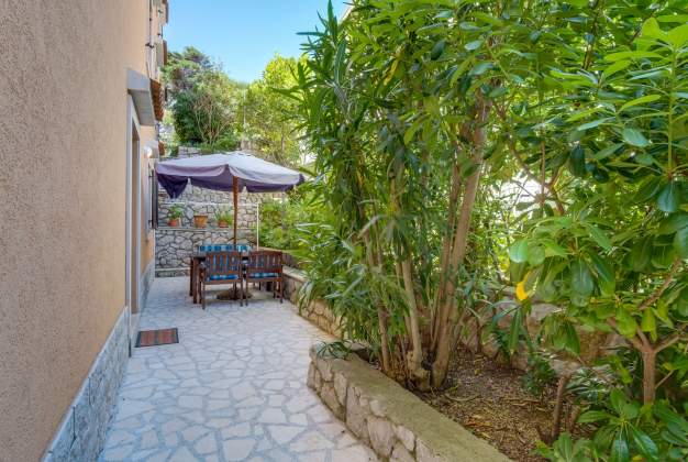 Apartment Anamarija 2, for 4 people on the ground floor, Mali Lošinj