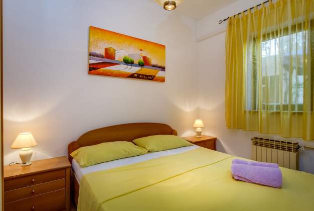 Apartment Anamarija 2, for 4 people on the ground floor, Mali Lošinj